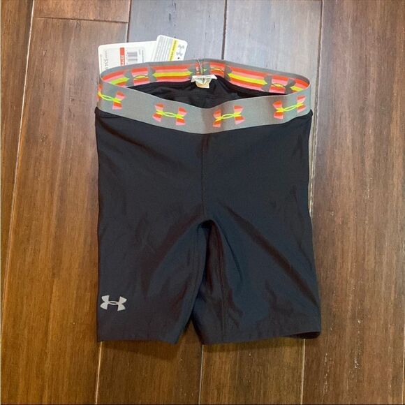 Under Armour Ladies Compression Shorts - Picture 1 of 4